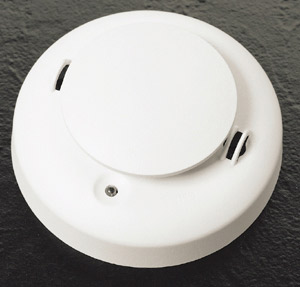 GE | Smoke Detector &amp; Heat
sensor 4 Wire