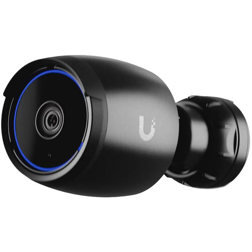 Indoor/outdoor 4K PoE camera with 3x optical zoom and long-